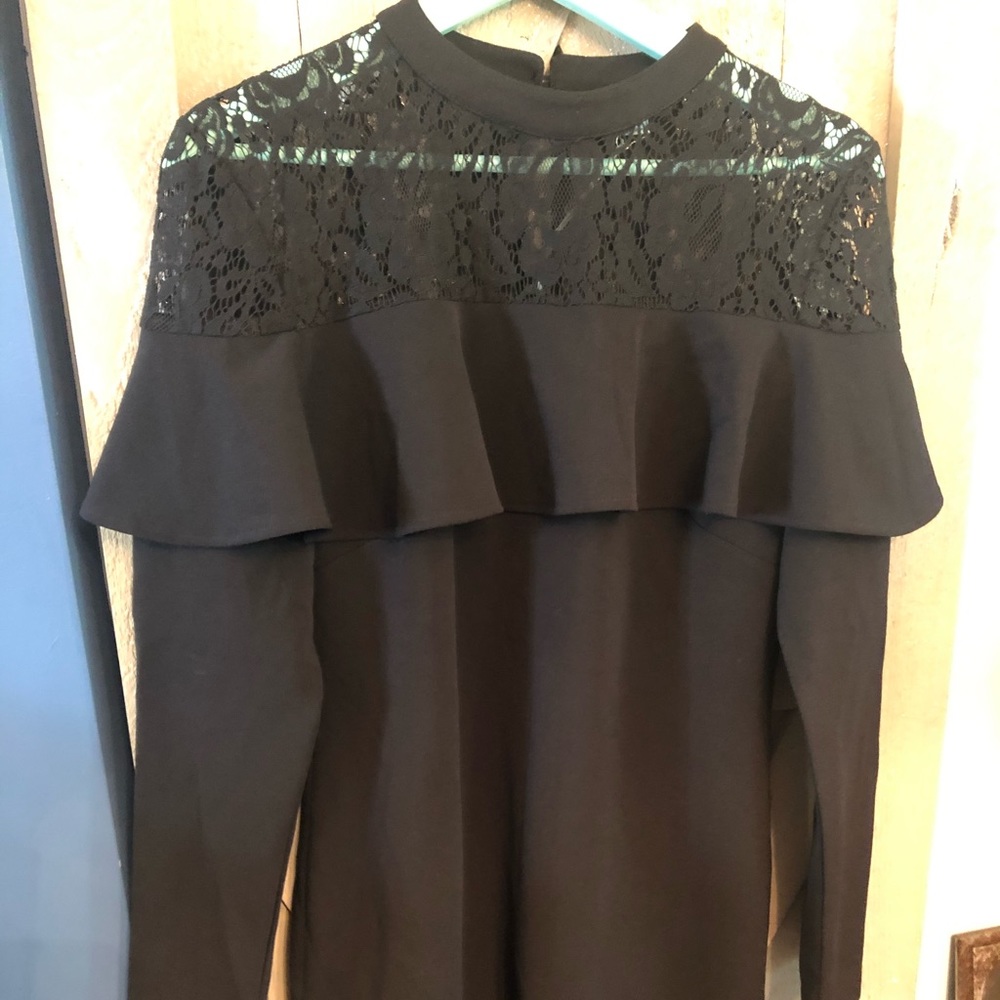 NWT Ruffle shoulder dress